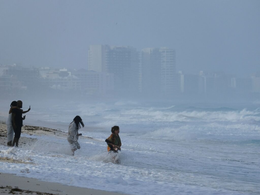 Hurricane Beryl makes landfall in Mexico after 11 killed across Caribbean | Climate Crisis News