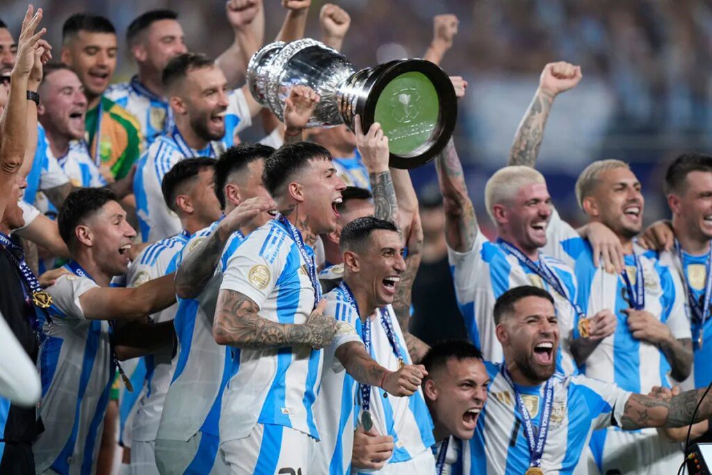 Argentina clinches Copa America title with extra-time victory over Colombia - Marca English