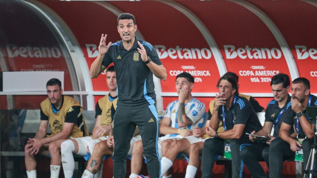 Argentina coach Lionel Scaloni