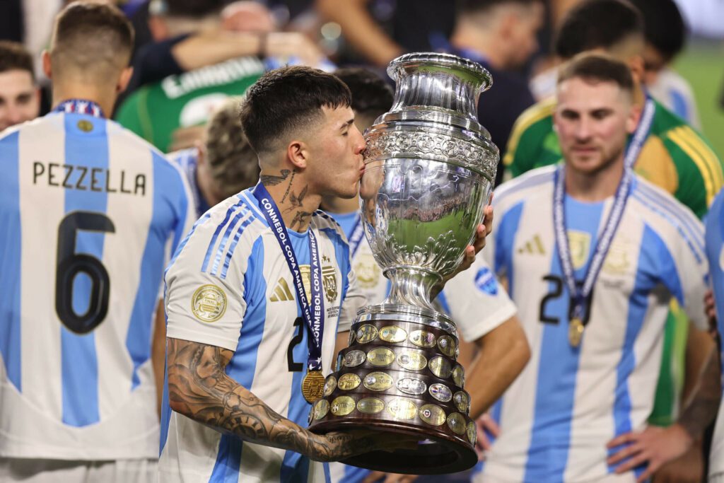 Argentina and the chant that threatens to taint the legacy of the country’s greatest team