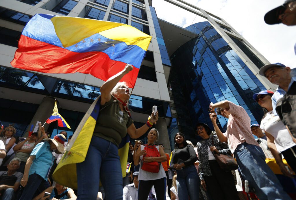 Venezuela Sees New Protests Against Maduro's Election Victory