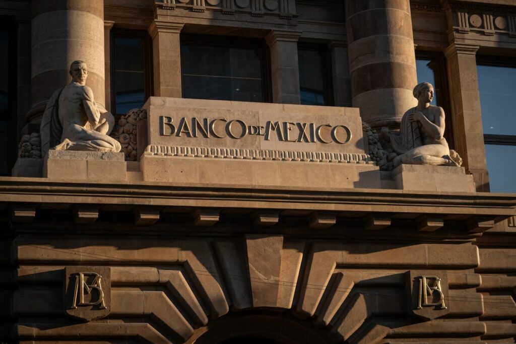 Banxico Faces Tough Rate Decision, Peru Seen Holding: Day Guide