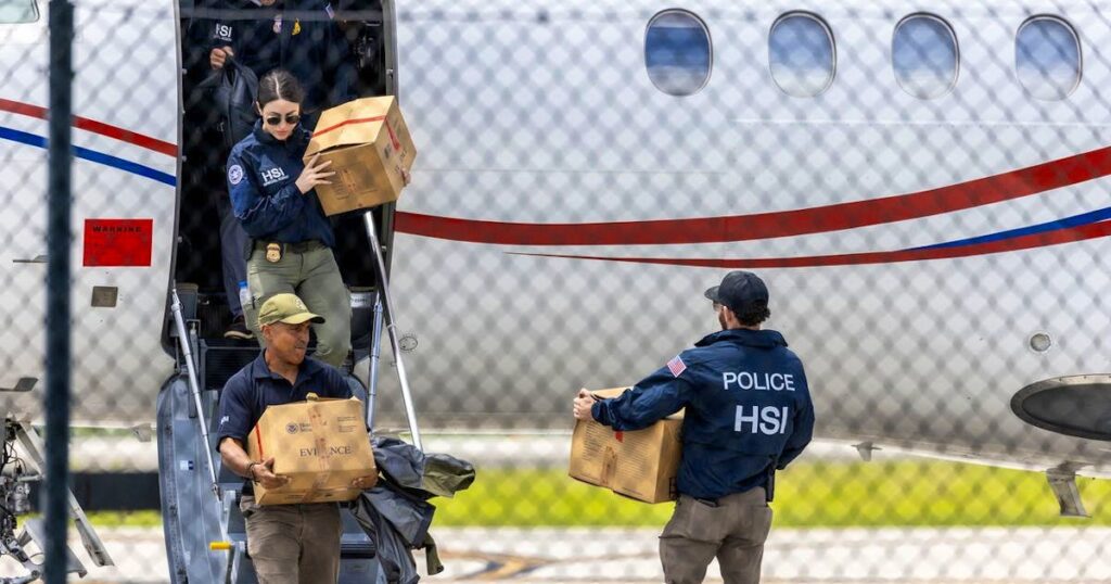 USA has Maduro's plane confiscated