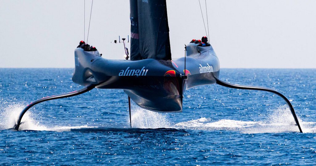 Why Olympic cyclists and rowers like Hamish Bond are competing in sailing's America's Cup