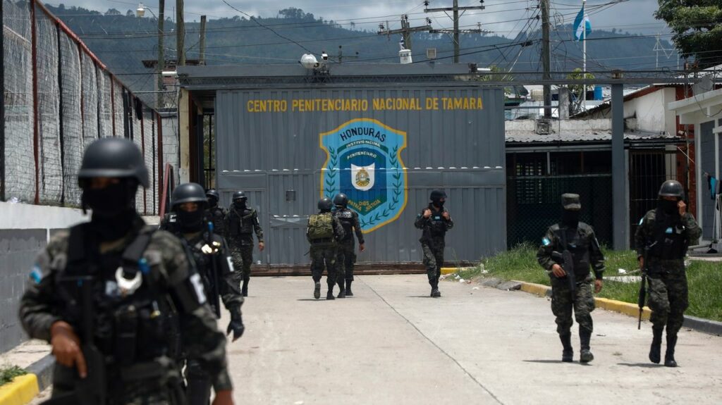 Attempted prison escape in Honduras leaves 2 inmates dead and 3 injured