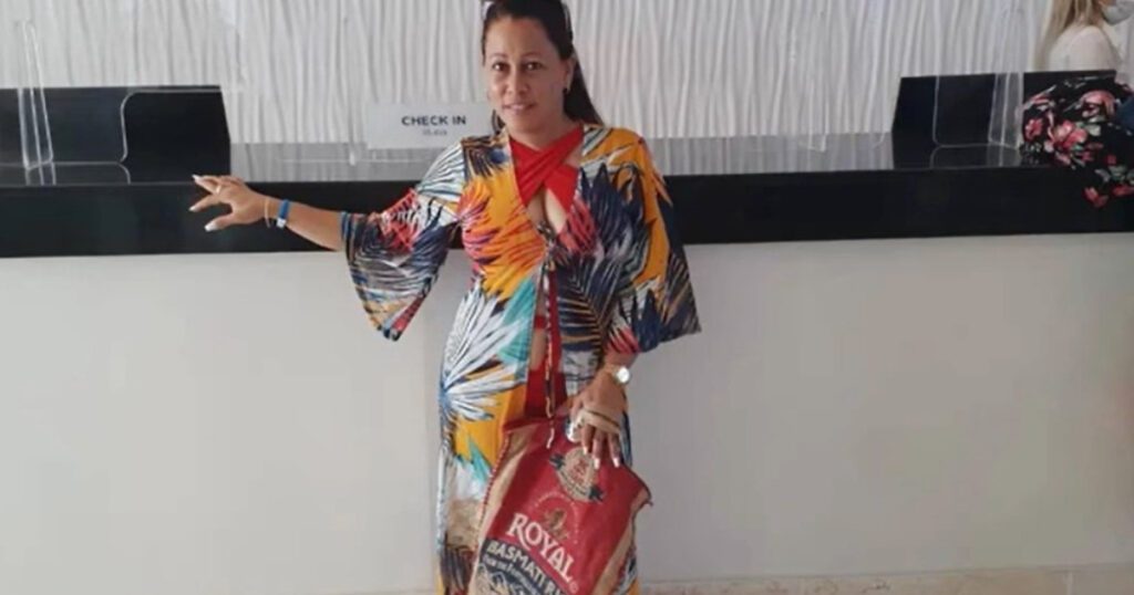 Cubana Mistakes US Rice Bag for Beach Tote: "I'm in Fashion"