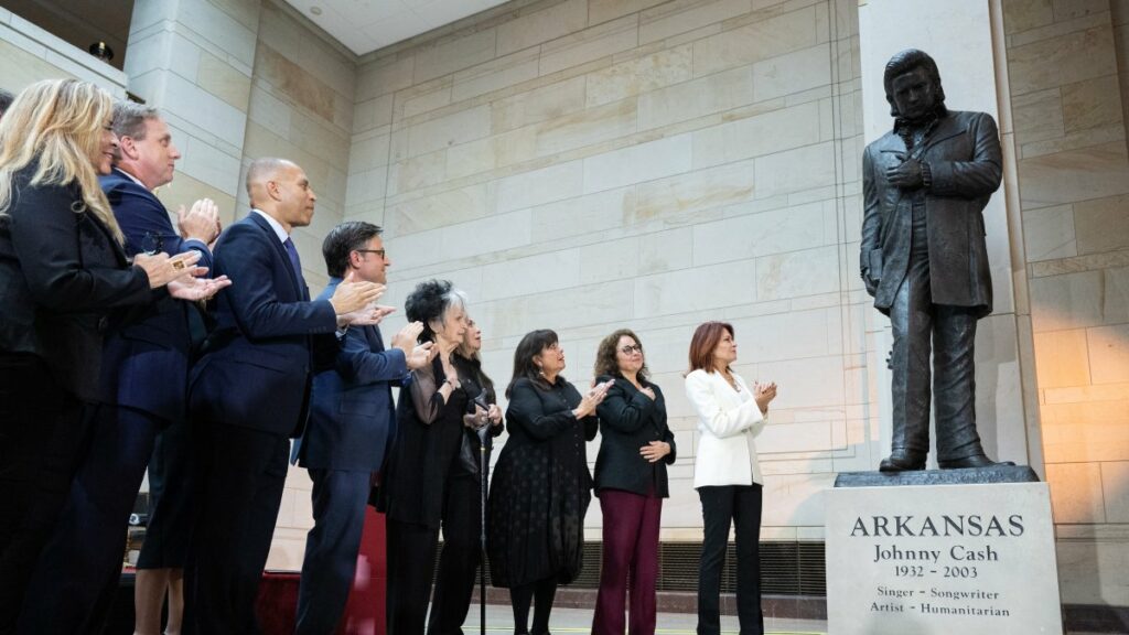 Johnny Cash statue unveiled at US Capitol – NBC 6 South Florida