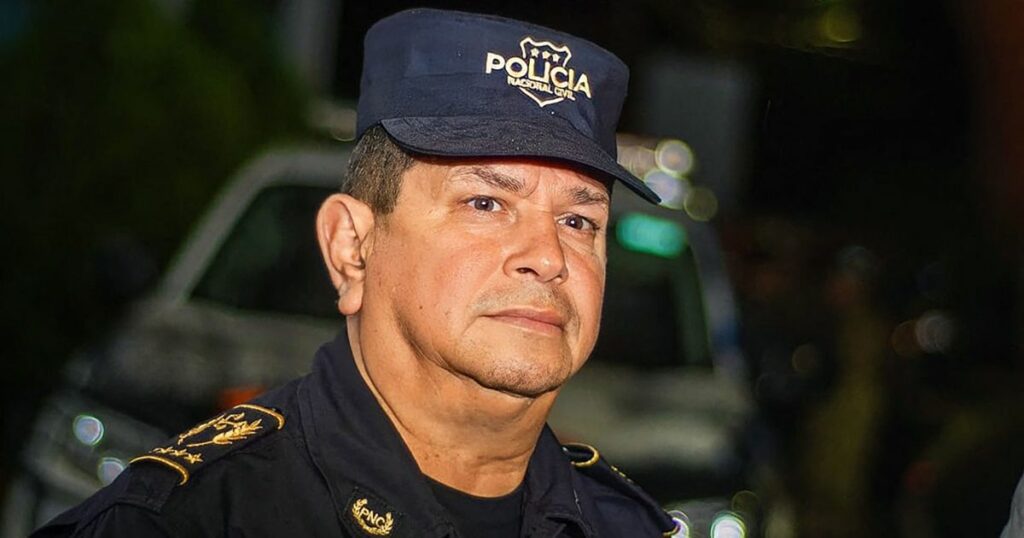 Muere director de Policía de El Salvador en accidente aéreo