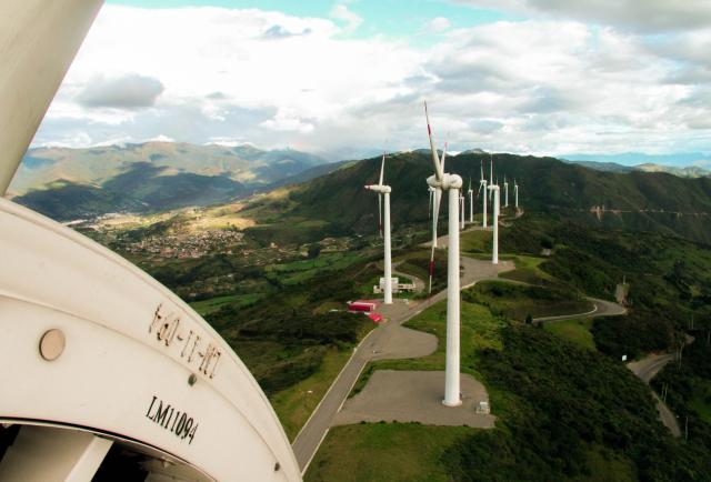 Ecuador necesita energía estable para crecer y atraer inversión