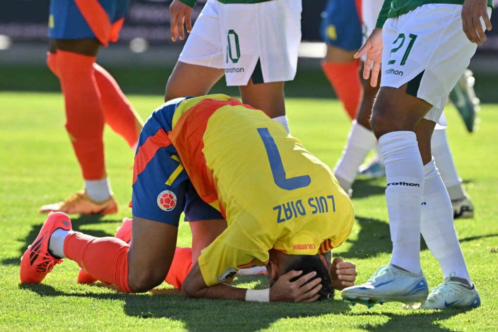 Colombian national media not impressed by Liverpool's Luis Diaz after losing against Bolivia