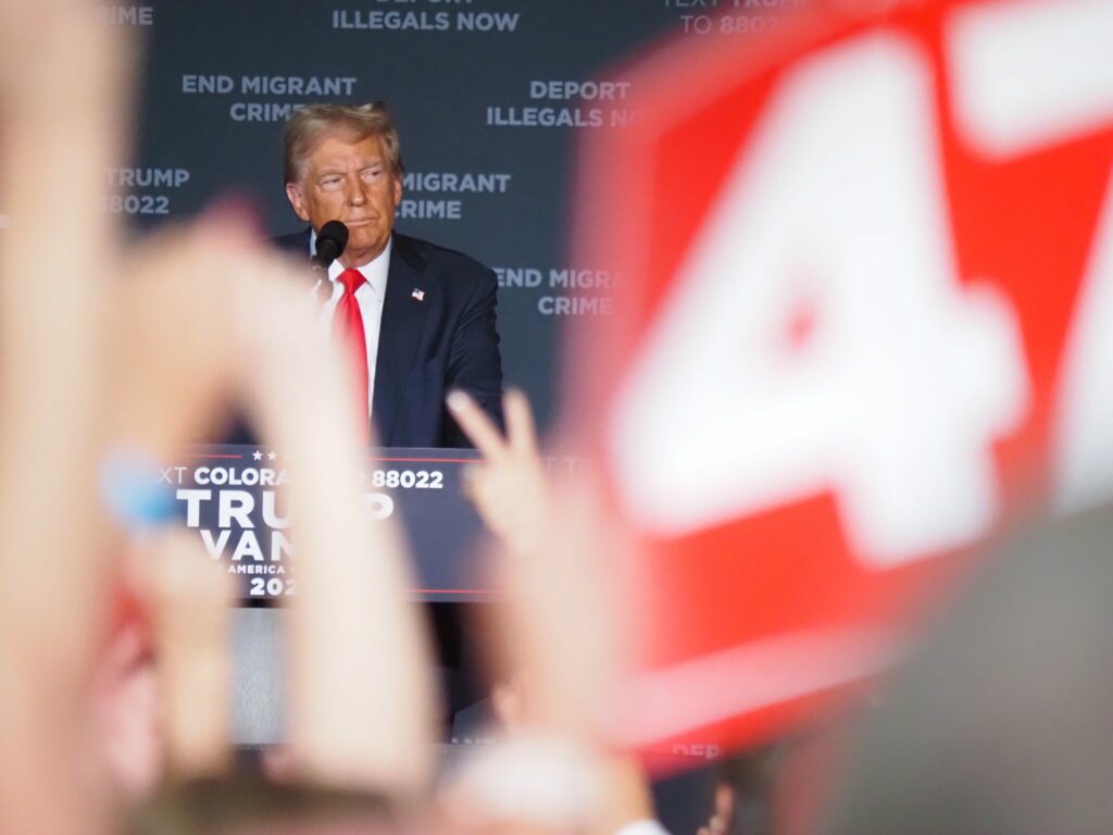 Trump attacks immigrants, repeats debunked gang takeover rhetoric in Aurora rally • Colorado Newsline