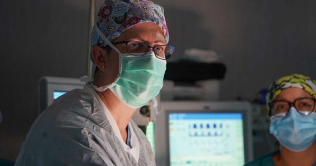 Green Bay doctor sharing life-saving skills with surgeons in Bolivia