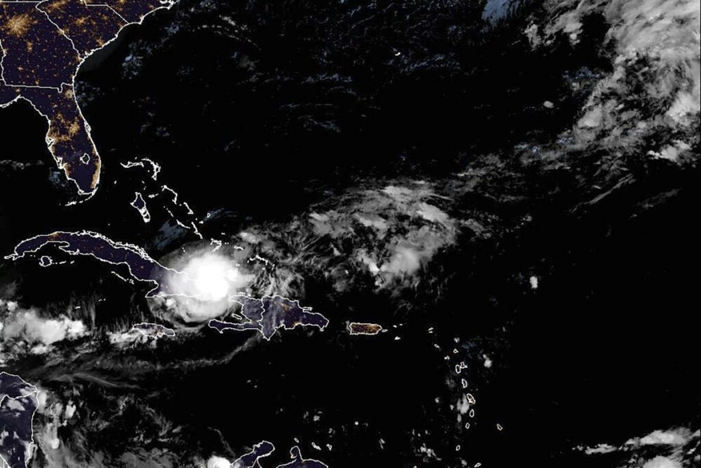 Hurricane Oscar brings winds, heavy rains to eastern Cuba after striking the Bahamas