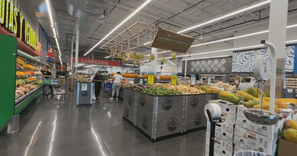 Leevers and Save-A-Lot join forces to open a grocery store for Central American community in Aurora