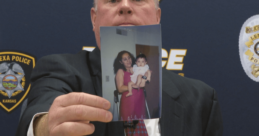 Lenexa PD detective travels 2,500 miles to bring 2005 murder suspect to justice