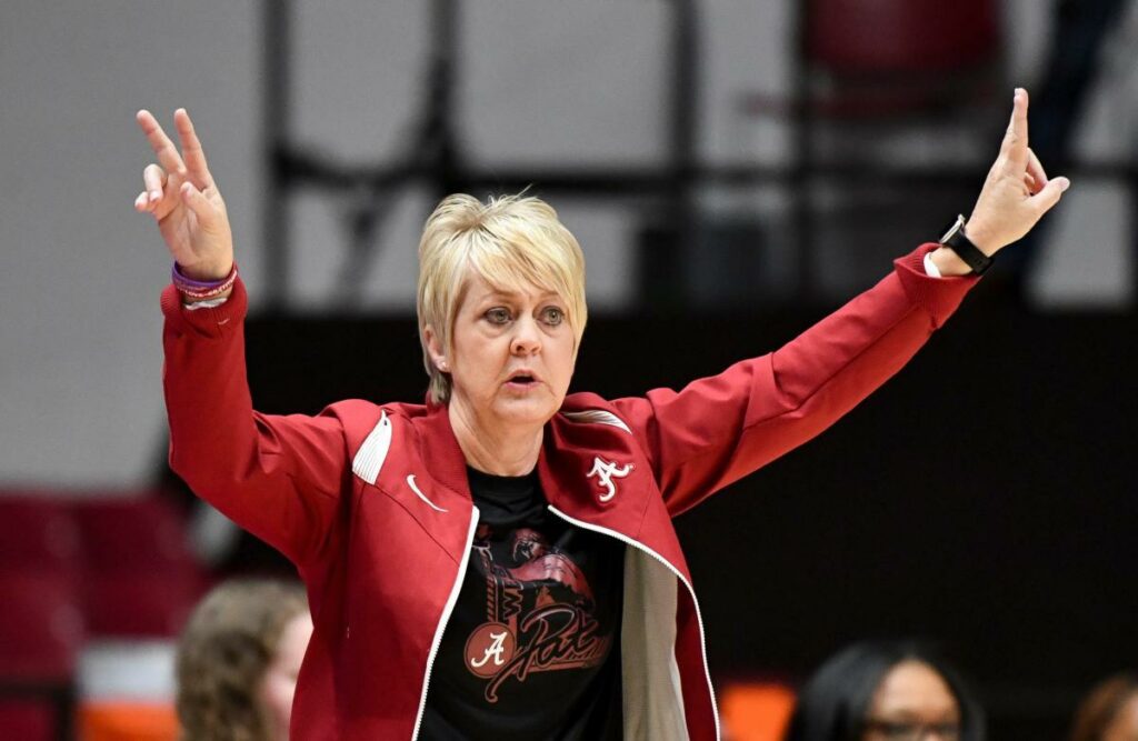 Alabama continues to rise in USA TODAY Sports Women’s Basketball Coaches Poll