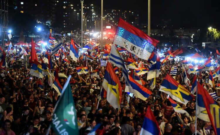 Uruguay Elects Leftist Yamandú Orsi President