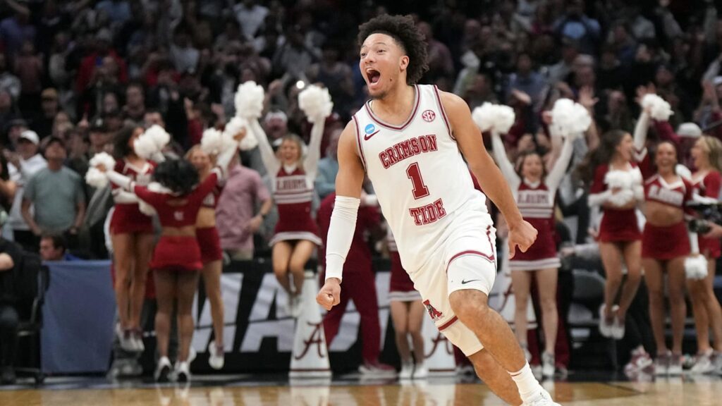 Alabama's Mark Sears, Grant Nelson Named to Naismith Trophy Watch List