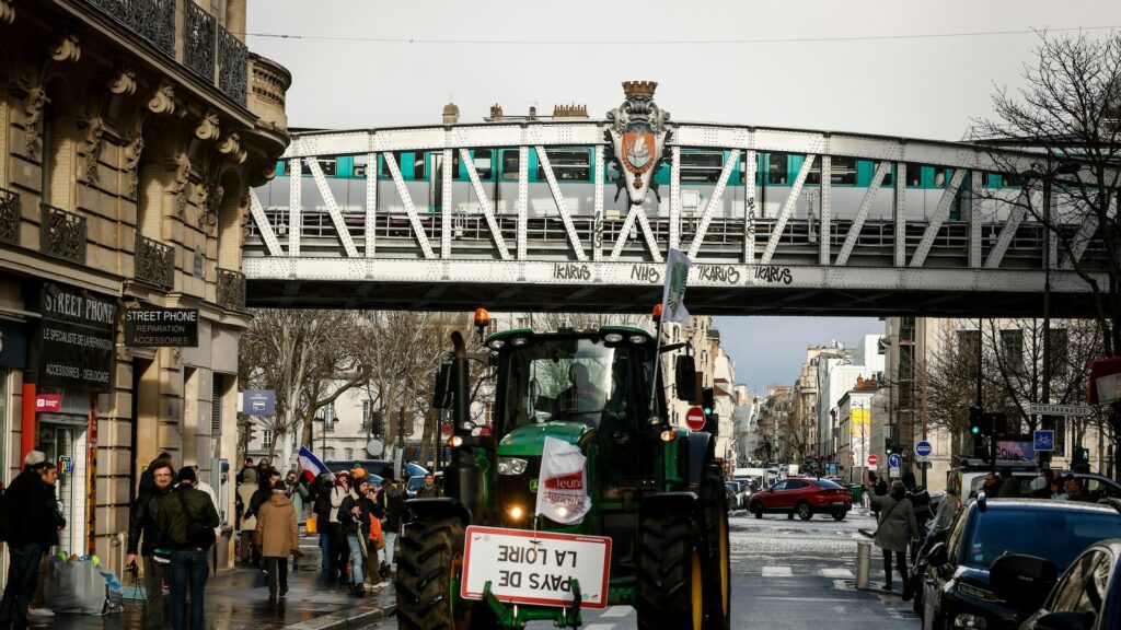 French farmers protest EU-Mercosur deal that will increase South American imports