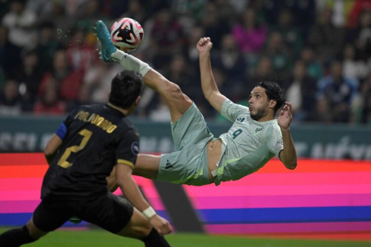 Mexico fights back to reach Concacaf Nations League final four