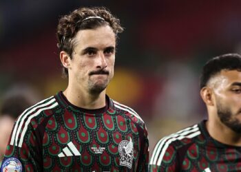 Mexico dumped out of Copa America in the group stages after draw with Ecuador... as Venezuela thrash Jamaica to set up quarter-final showdown with Canada