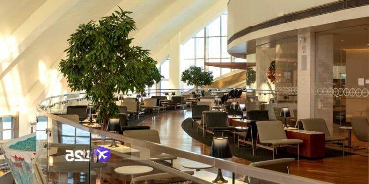 Star Alliance Los Angeles Lounge Achieves Unsurpassed Status as North America’s Leading Airport Lounge at World Travel Awards 2024