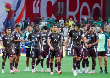 Mexico vs Ecuador Copa America game threatened with stoppage over homophobic chanting