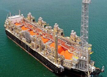 20-year FLNG gig in South America opening doors to LNG exporters’ club for Argentina