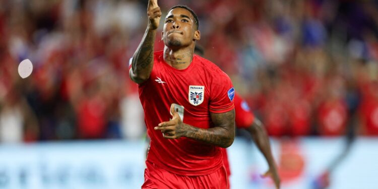 Copa America: Panama, Uruguay in quarter-finals