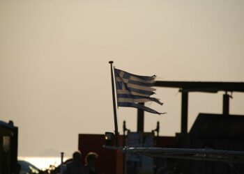 Greg Palast on US Election Fraud and Neoliberalism Gone Amok in Latin America and Greece