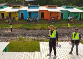 World’s Most Popular YouTuber Builds 100 Homes for South Americans in Disaster Areas