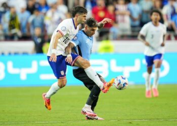 U.S. falls to Uruguay, eliminated from Copa America