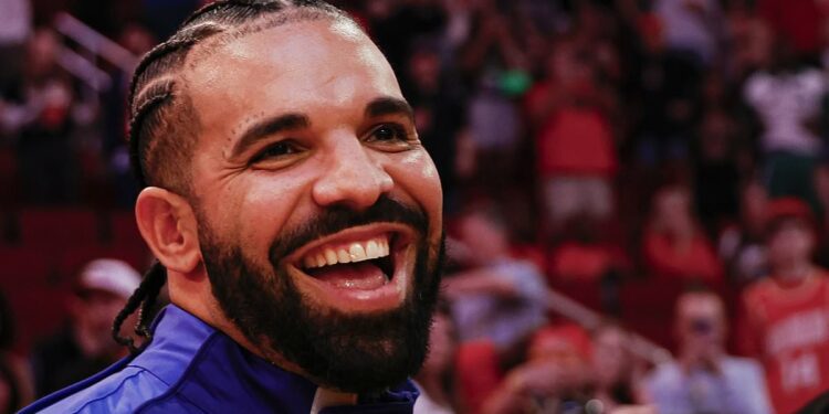 Drake places bold bet on Argentina's Copa America semifinal against his native Canada
