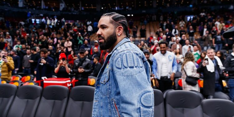 Drake Trolled by Argentina Soccer Team After Canada's Copa America Loss