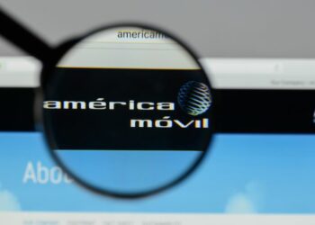 América Móvil takes control of Claro VTR in Chile