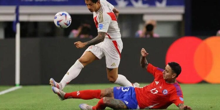 Copa America: Chile and Peru begin campaign with 0-0 stalemate