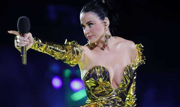 ‘I take it all back, Harris for America!’ – Celebs line up to endorse Kamala Harris for US presidency