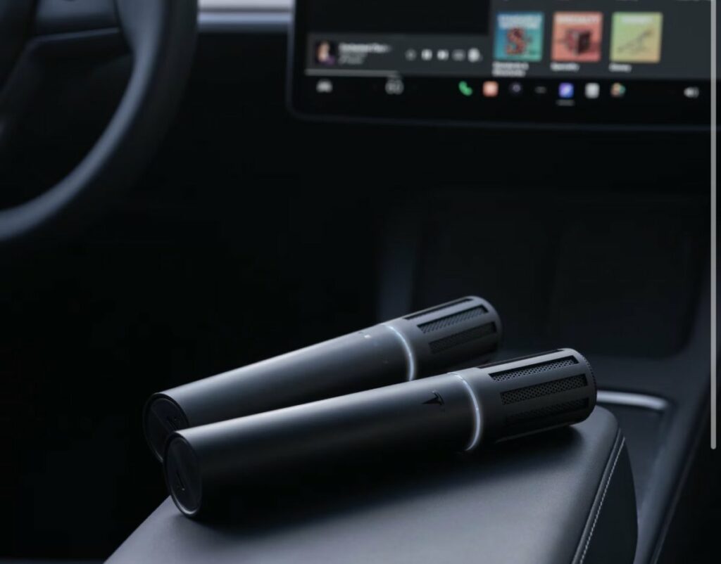 Tesla Launches Karaoke Mic (CaraokeMic) in North America