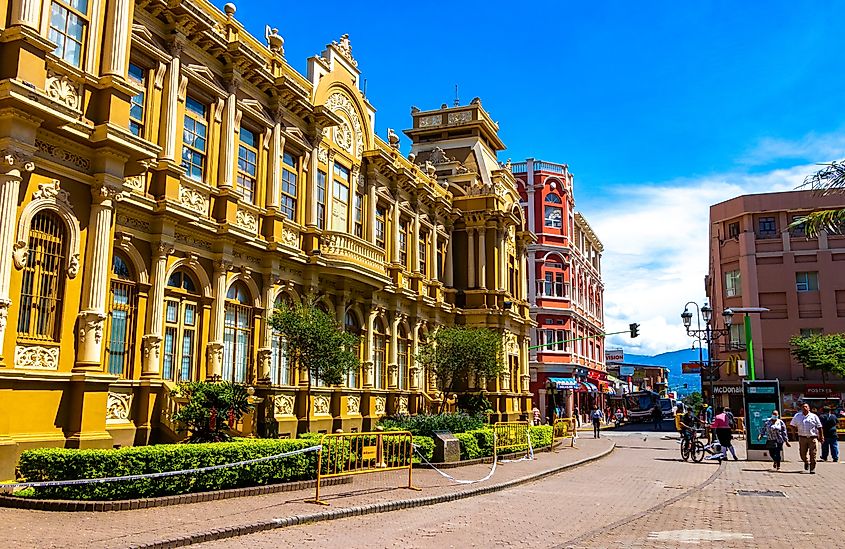 Merced San José Costa Rica in Central America. Colorful street with unique architecture. Source: Shutterstock/Arkadij Schell