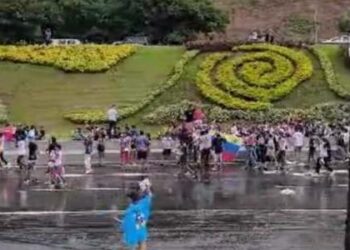 AMERICA/VENEZUELA - Elections in Venezuela, bishops side with protesters but condemn violence: Just demands are made with peaceful attitudes