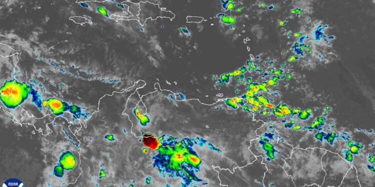 Approaching tropical wave expected to affect Grenada and St Vincent