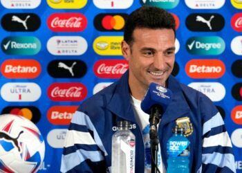 Argentina Coach Lionel Scaloni Calls for a Violence-free Copa America Final vs Colombia