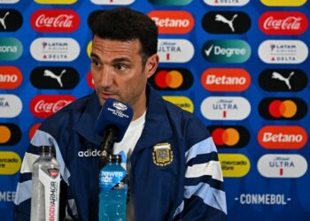 Argentina back Uruguay players, concerned about final security