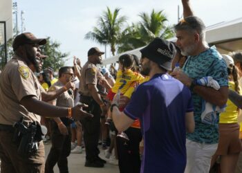 Argentina beats Colombia 1-0 in Copa America final after crowd control issues cause match delay | Sports