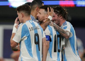 Argentina dominates Canada en route to Copa America final
