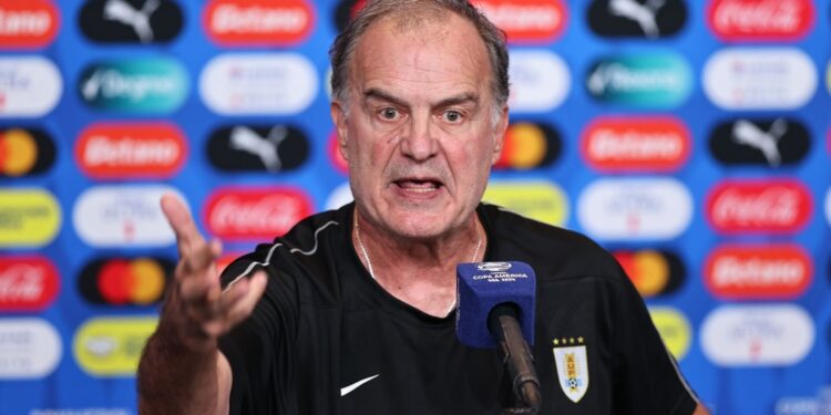 Bielsa defends Uruguay after Colombia clashes - beIN SPORTS