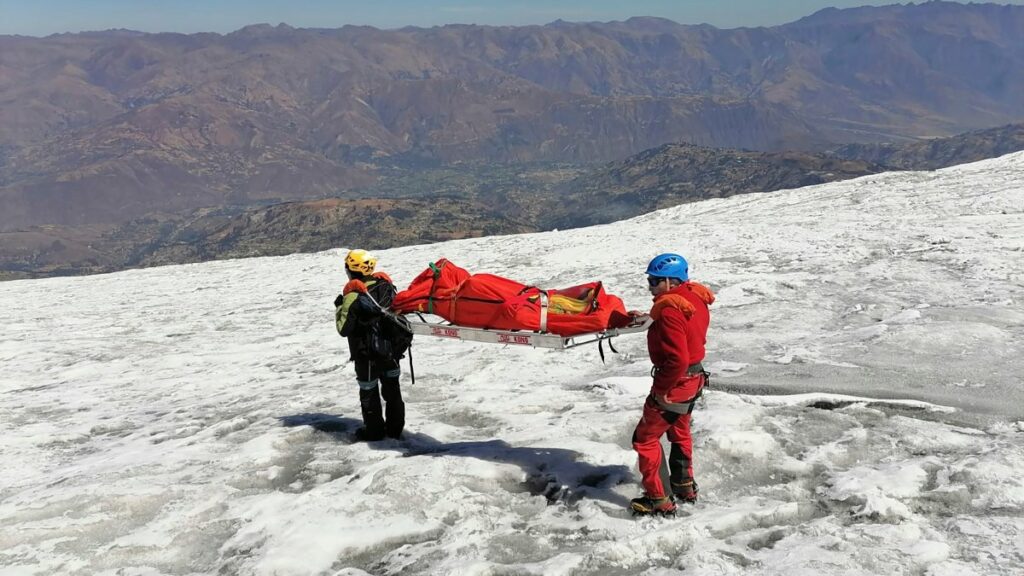 Body of American climber buried by an avalanche in Peru is found – NBC Los Angeles