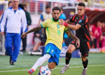 Brazil advances to last eight after draw with Colombia