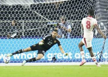 Canada edge Venezuela on penalties to reach Copa America semis