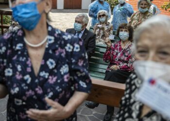 Chile becomes Latin America's COVID-19 vaccination champion